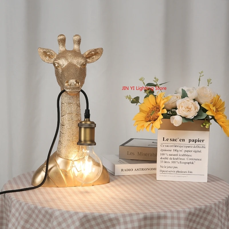 Golden Hot Sales Resin Giraffe - огляд і ціна Decor Lighting Sales