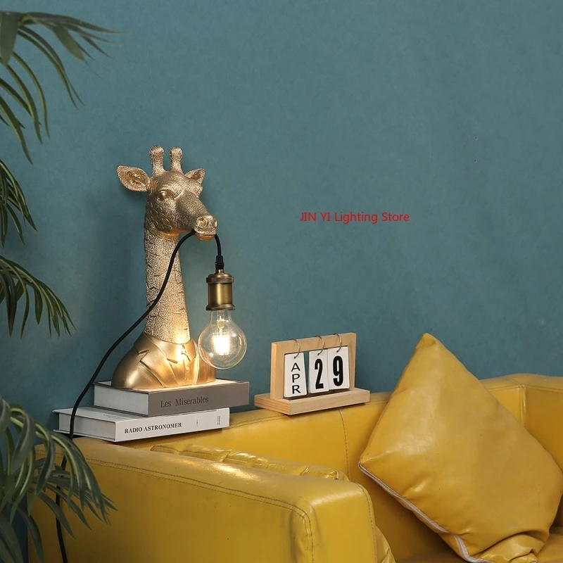 Golden Hot Sales Resin Giraffe - огляд і ціна Decor Lighting Sales