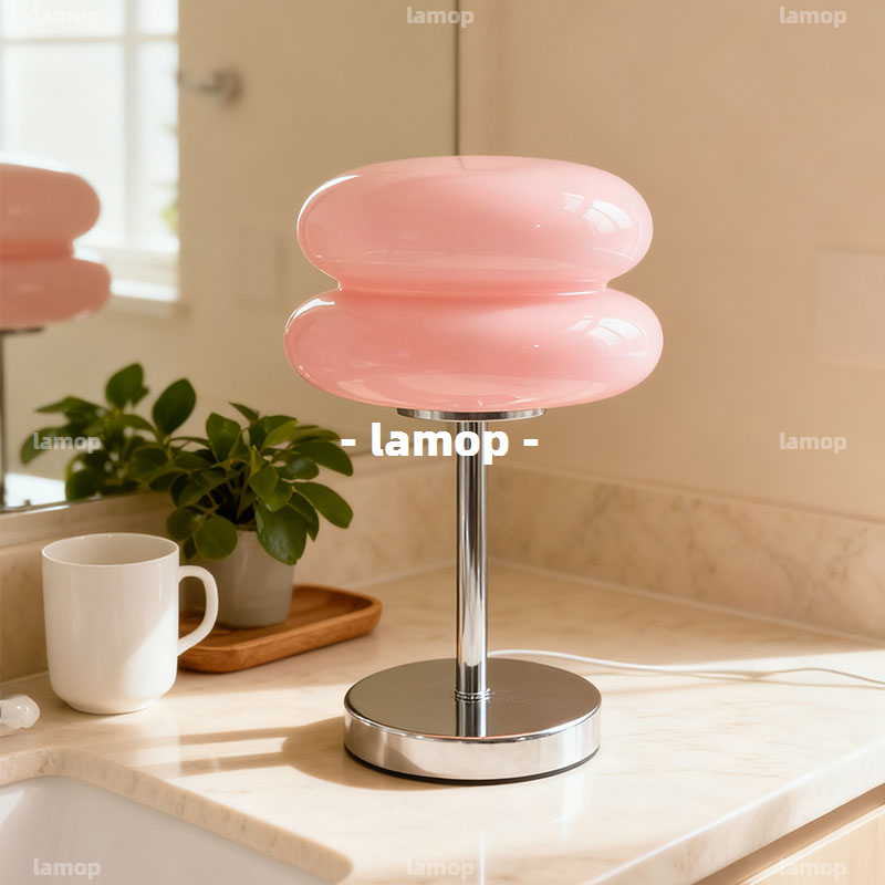 Cream Retro Bedside Table Lamp - огляд і ціна Lighting Design Decor